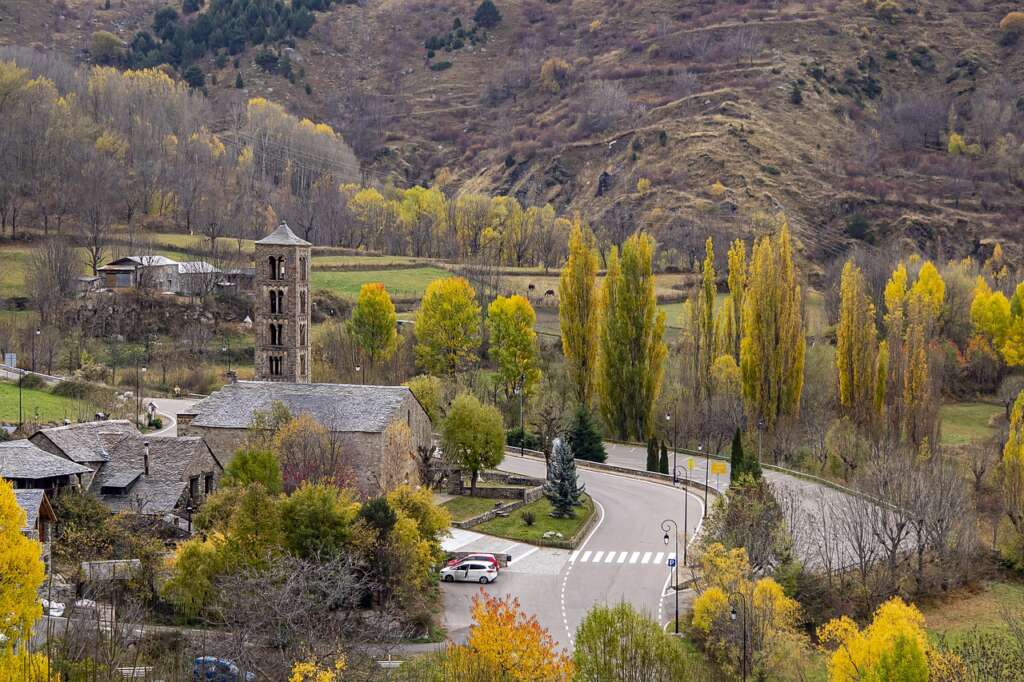 ruta pueblos medievales cataluna taull