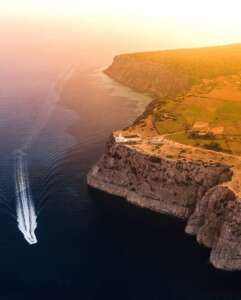 faro la mola el paraiso