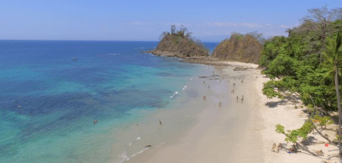 Playa Blanca, a esta playa vienen a desovar tortugas marinas