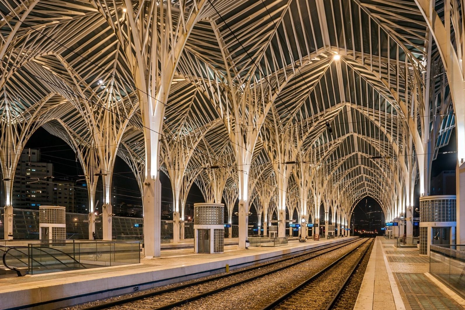 estacion de oriente  lisboa