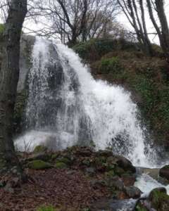 Jerte cerezos y cascadas