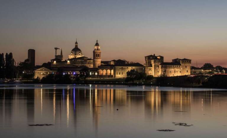 PORTADA DE UNA VISITA A MANTUA