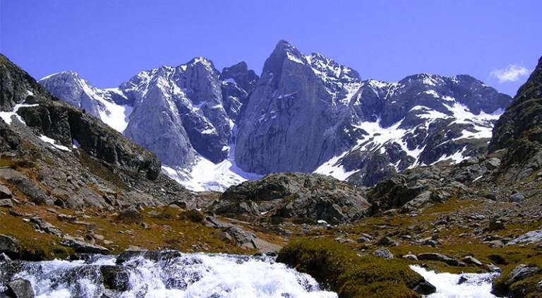 MONTAÑAS DE LA TRANSPIRENAICA