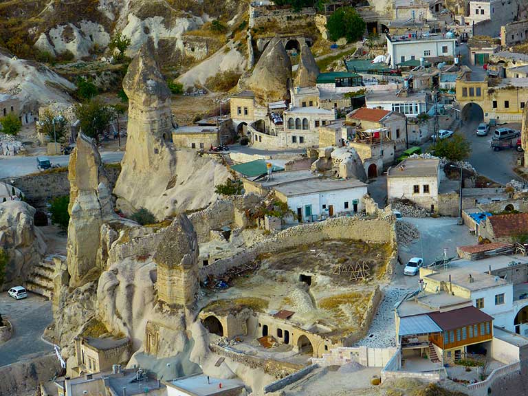 Vista de pajaro del museo al aire libre de Goreme turquia